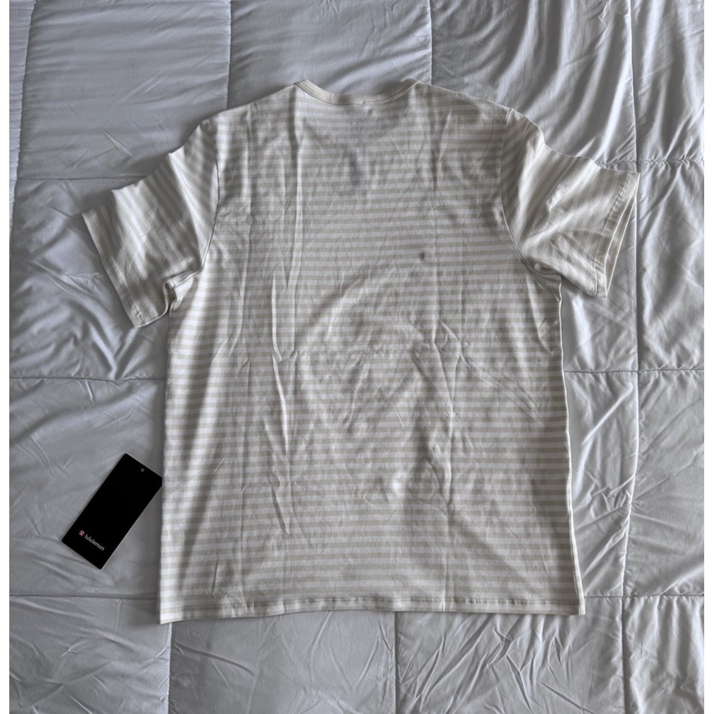 New Lululemon Organic Cotton Classic Fit T-Shirt Size Medium Beige & White - Picture 6 of 7